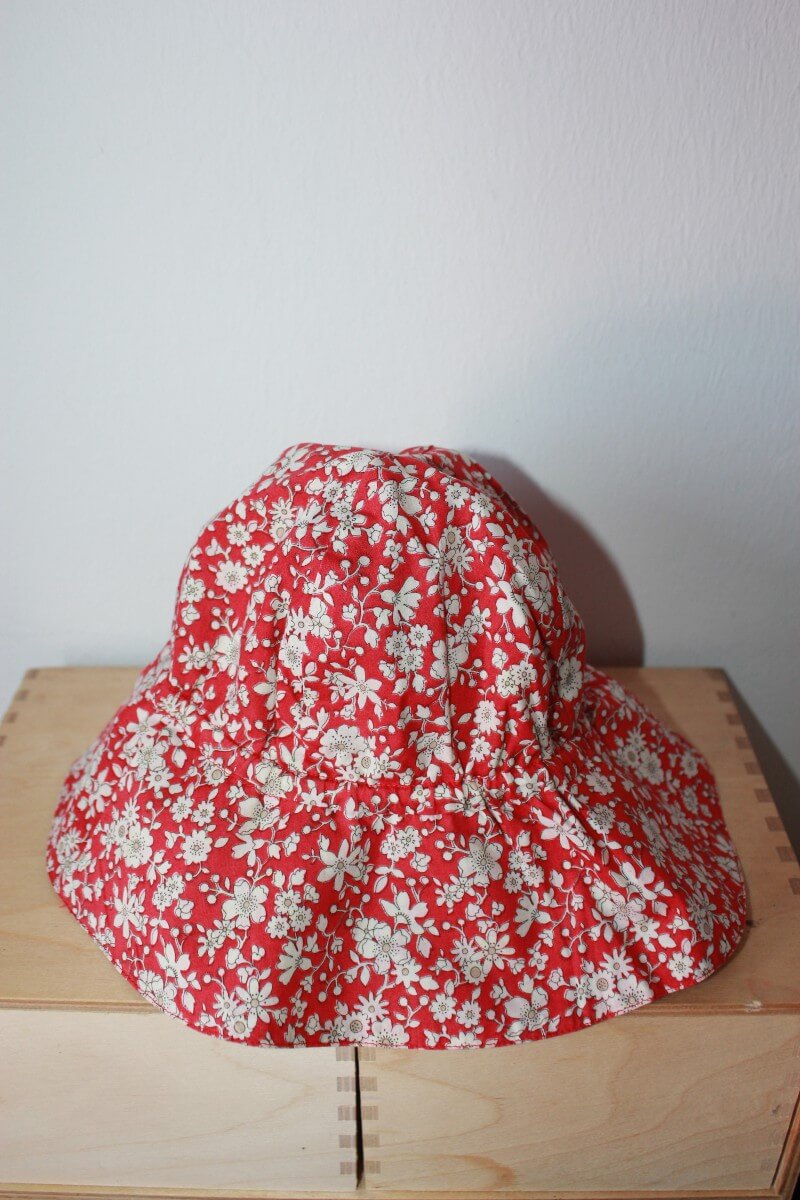 preloved katoenen zomerse liberty zonnehoed en korte broek in multicolour van bonton in maat 68 voor een baby meisje