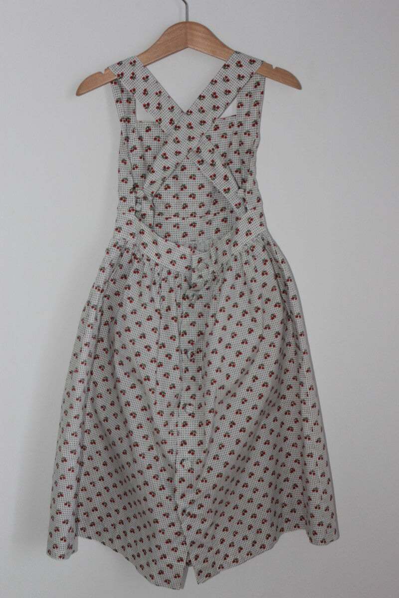 tweedehands katoenen mouwloze zomerse jurk van bonpoint met kersjes in maat 116
