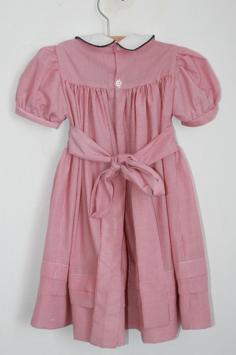 tweedehands gesmockte rood witte zomerse jurk met korte mouwen in maat 92 van cabrioles