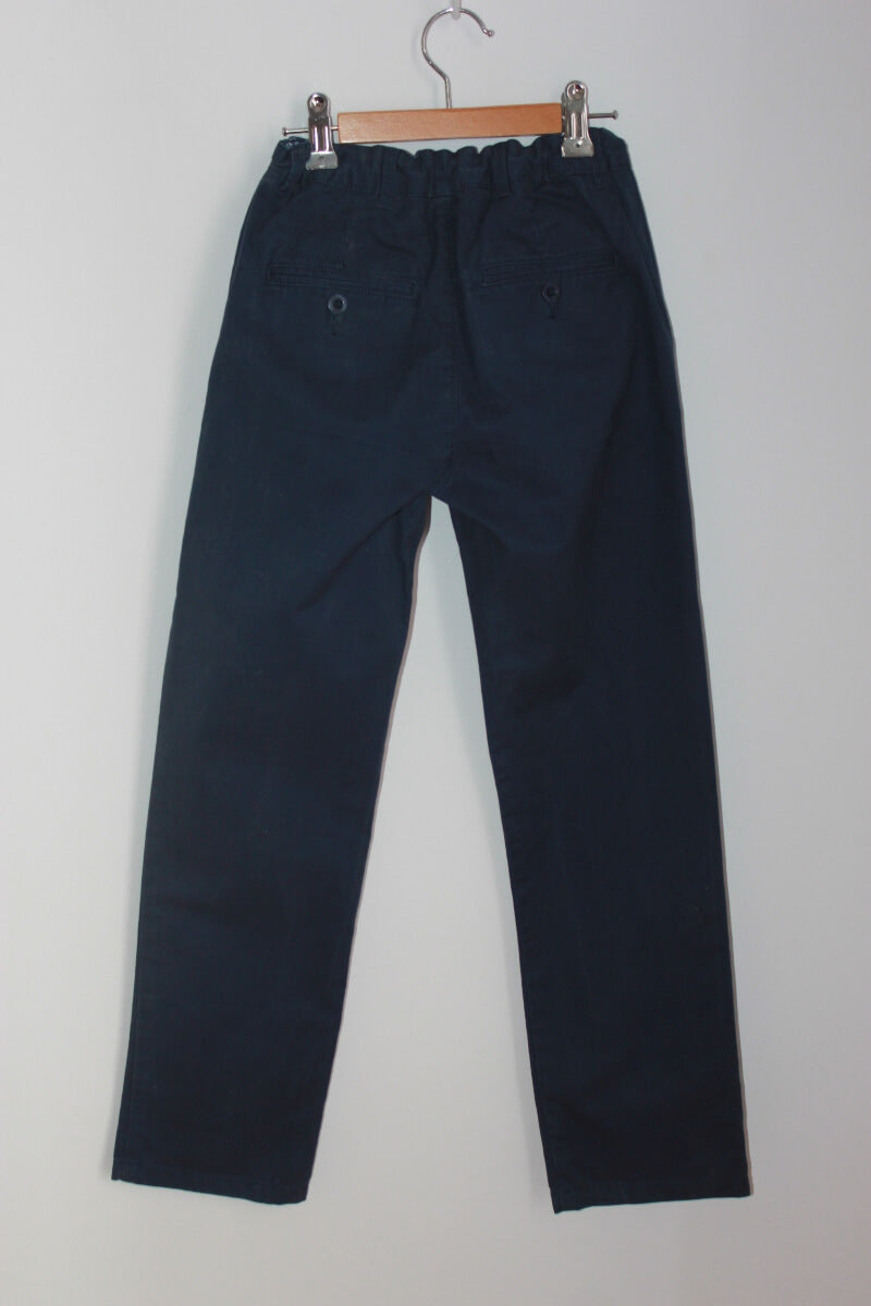 preloved donkerblauwe lange broek in maat 140 voor een jongen van cyrillus