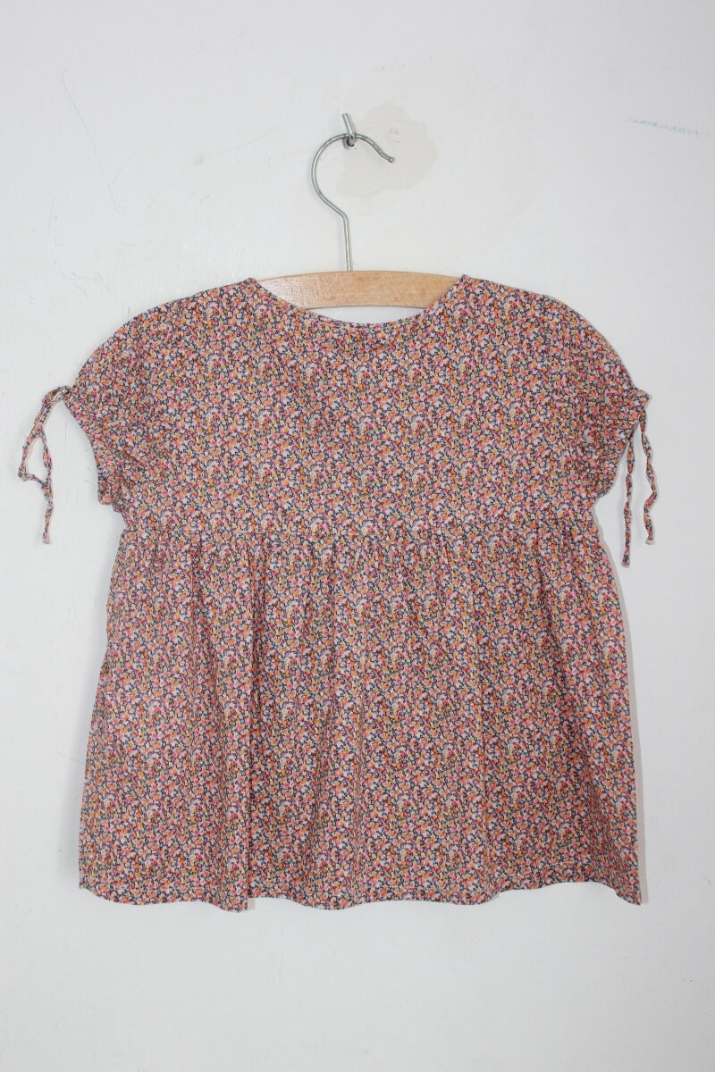 Tweedehands katoenen liberty blouse in multicolour met korte mouwen, maat 104 voor een meisje van emile et ida