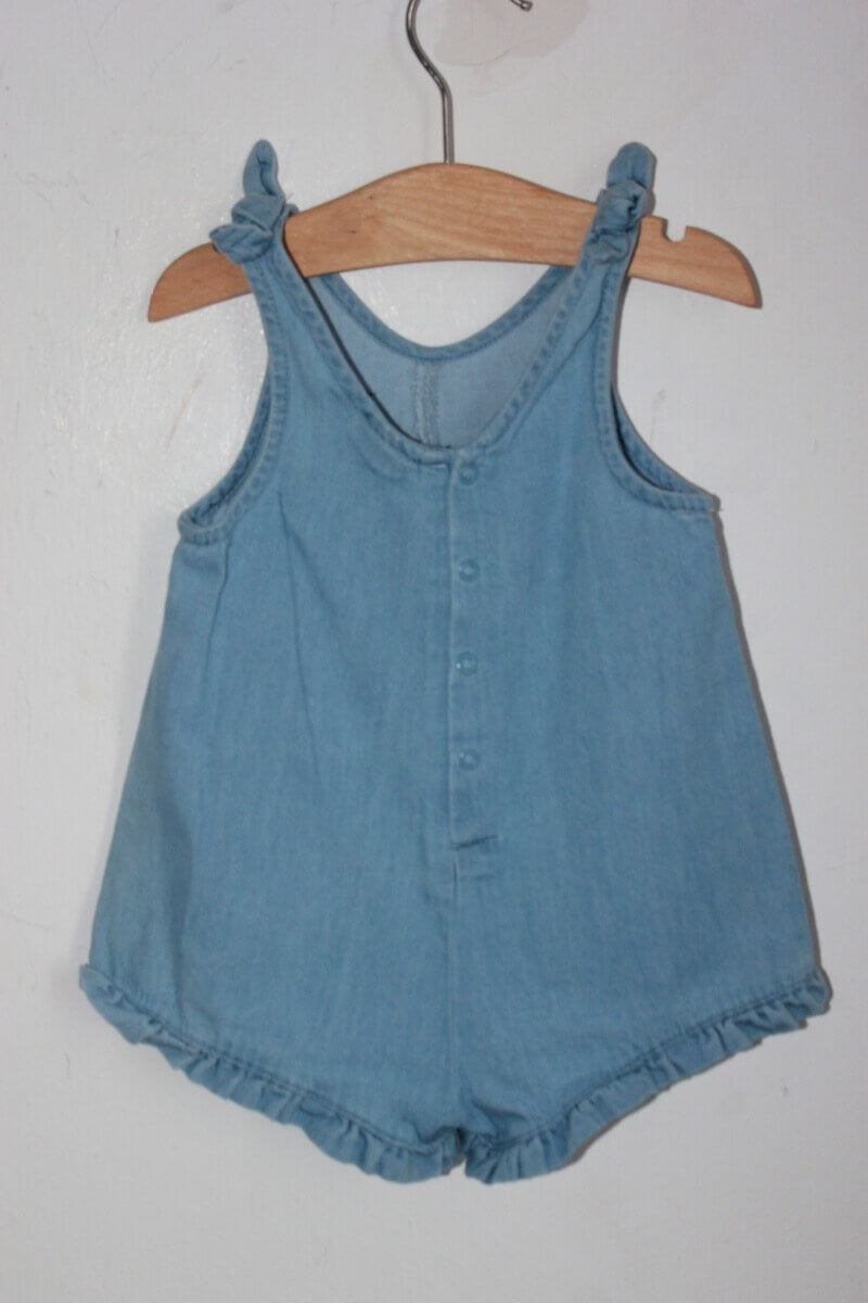 tweedehands katoenen korte blauwe playsuit in maat 6-9 maanden voor een baby meisje van kiabi