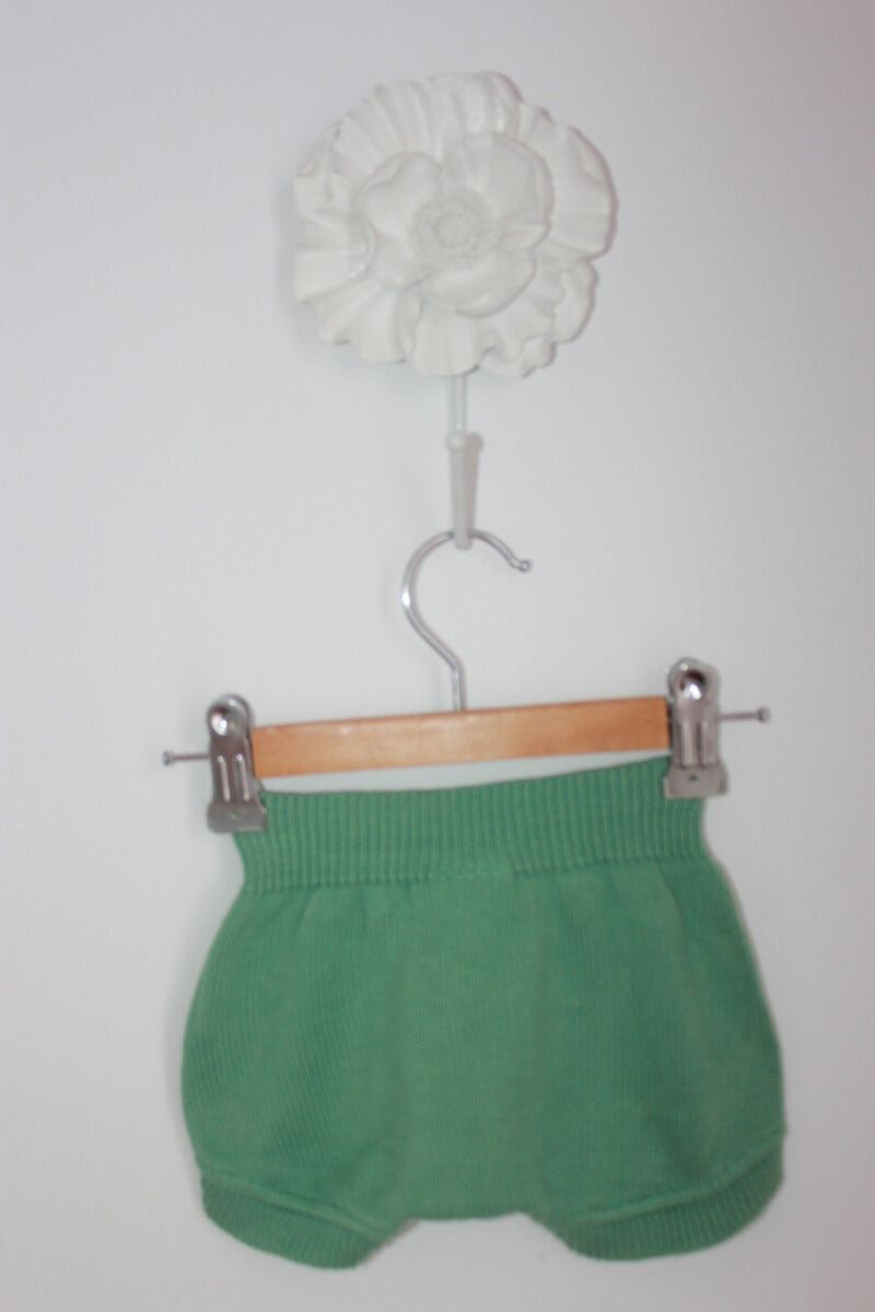 tweedehands katoenen groene gebreide korte broek in maat 62 voor een meisje van neck & neck