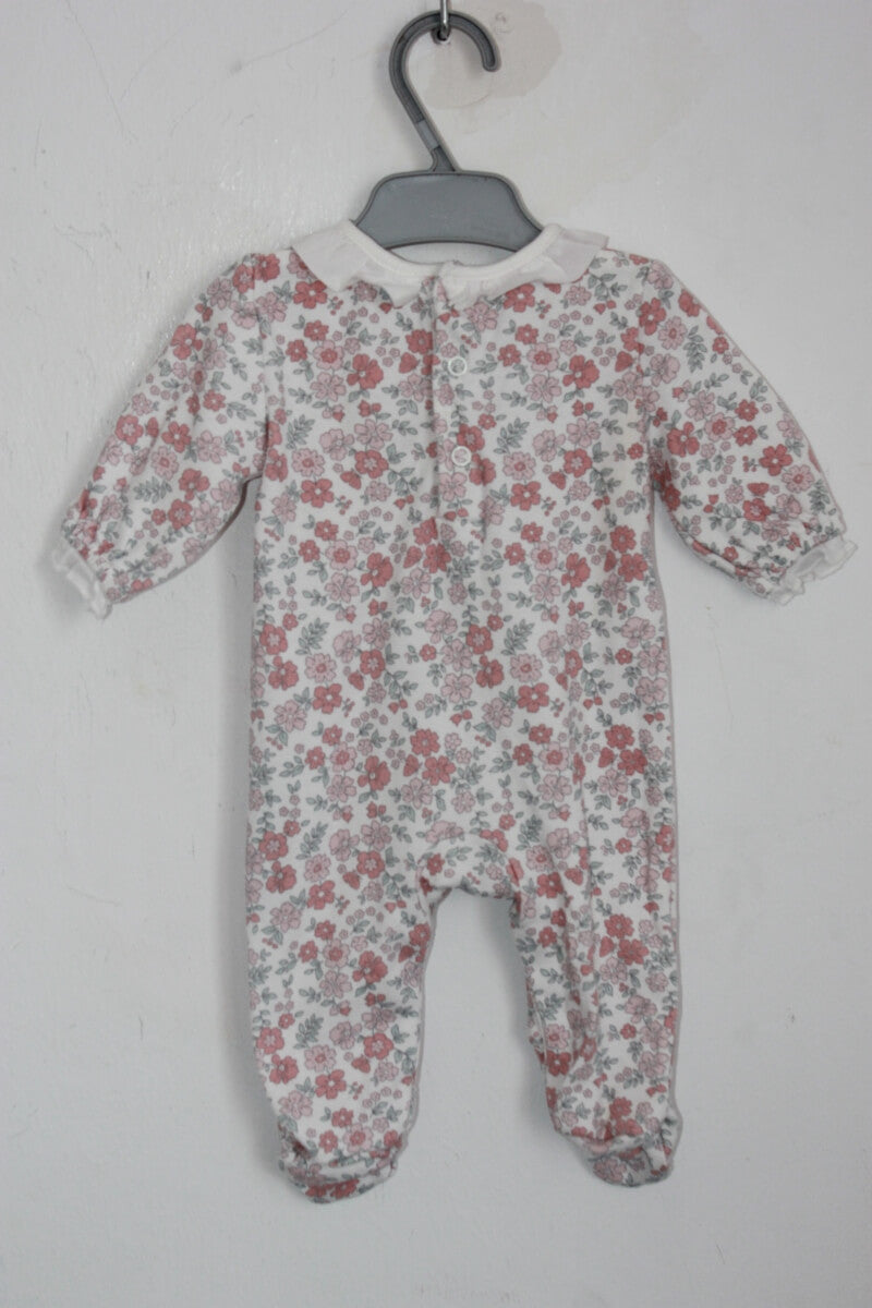 tweedehands gebloemde playsuit in multicolour met een volantkraagje in maat 56 van unit