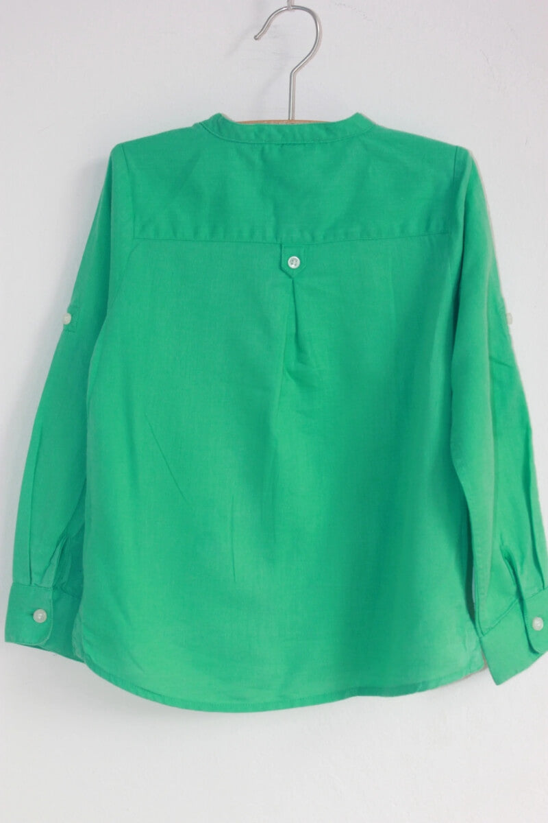tweedehands groen linnen overhemd met lange mouwen en mao-kraagje van jacadi in maat 104