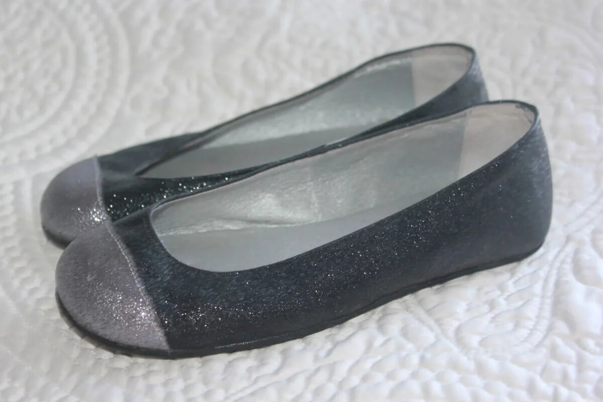 tweedehands glitter ballerinas in donkergrijs en zilver van bonpoint in maat 29 voor een meisje