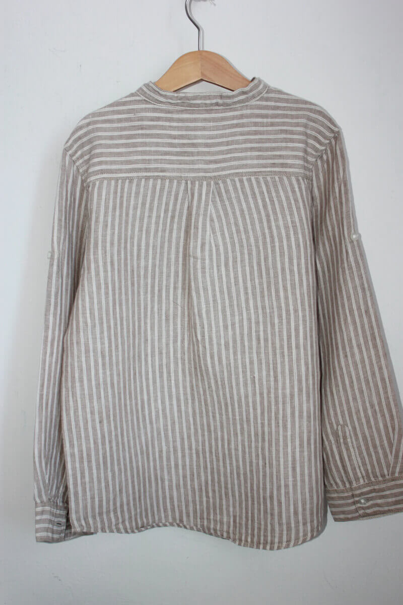 tweedehands-beige-wit-gestreept-overhemd-mao-kraagje-maat-140-tao