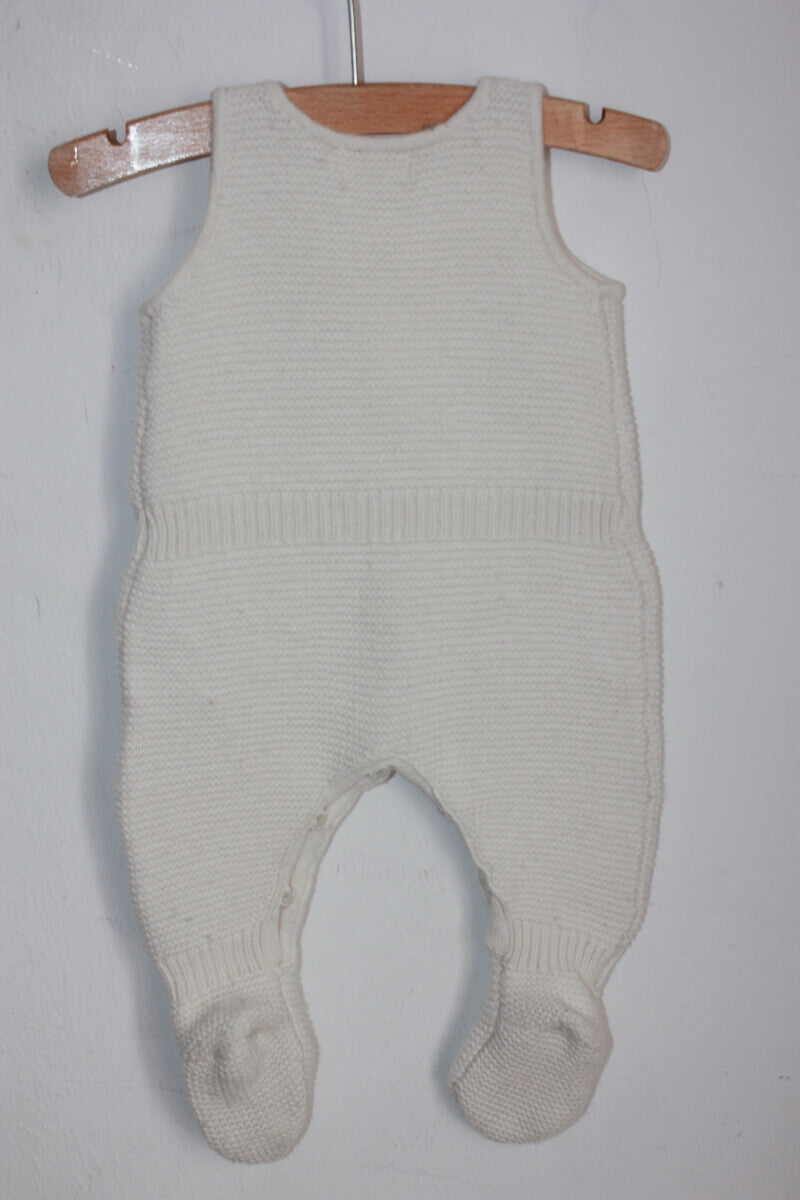 tweedehands-ecru-gebreid-mouwloos-pakje-unisex-baby-maat-50-natalys