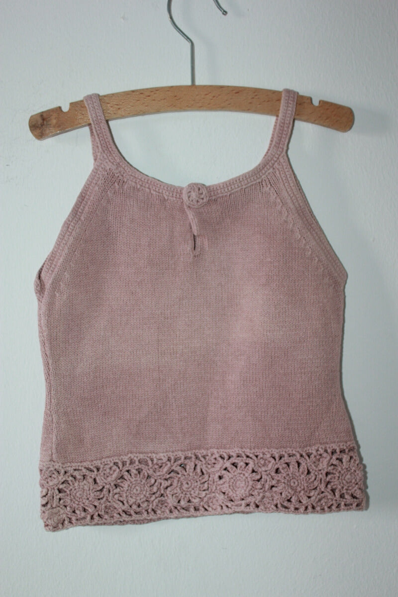tweedehands-bruinroze-gebreid-zomers-topje-maat-104-meisje-floriane