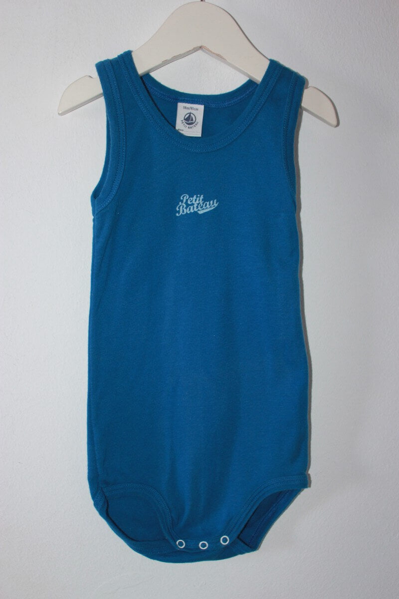 preloved katoenen mouwloze blauwe romper van petit bateau in maat 80 voor een baby jongen