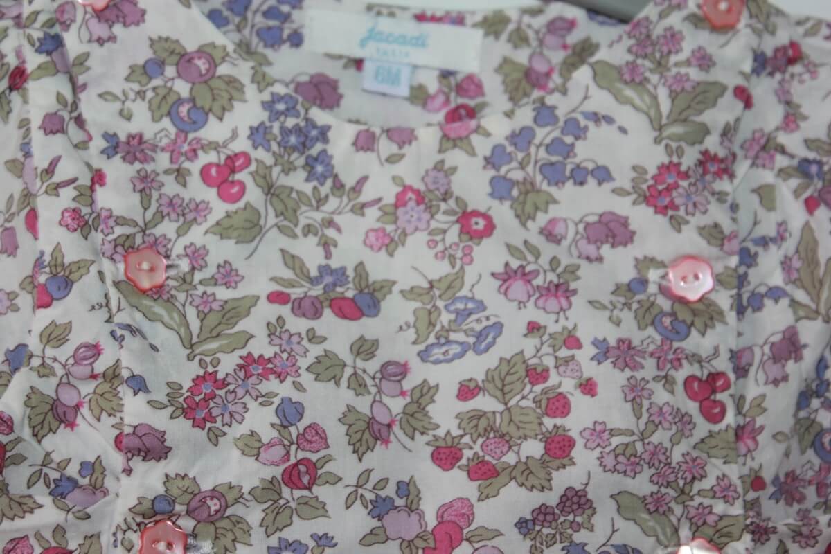 tweedehands katoenen gebloemde blouse in multicolour met korte mouwen maat 68 voor een baby meisje van jacadi