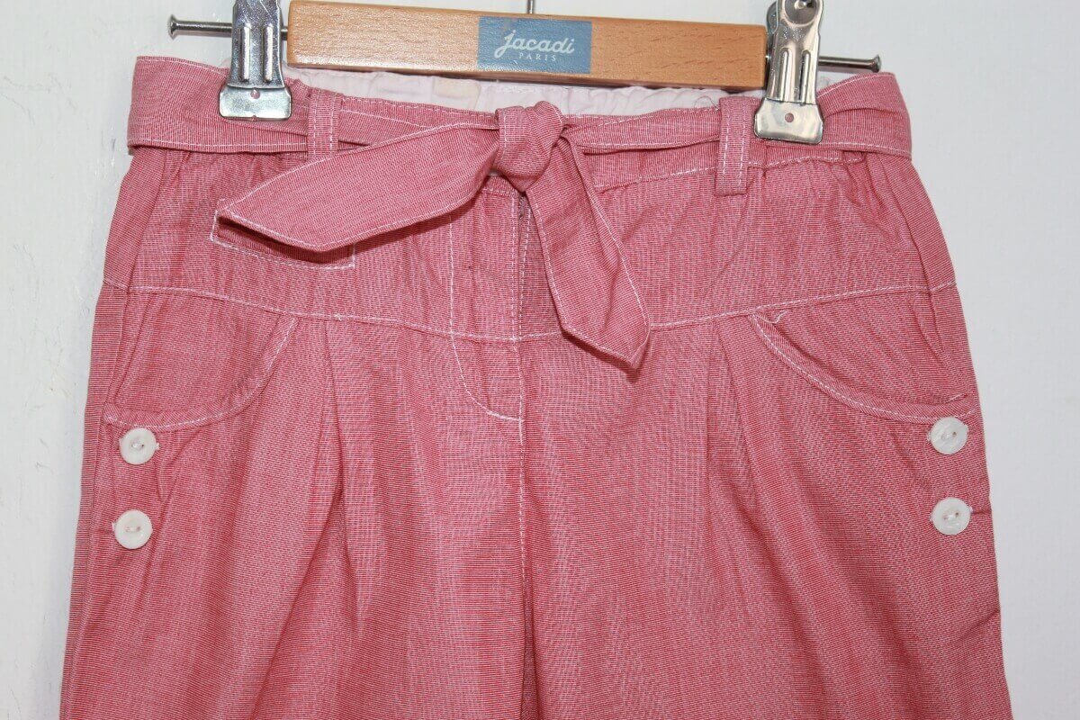 tweedehands katoenen lichtrode capri broek in maat 110 voor een meisje van jacadi
