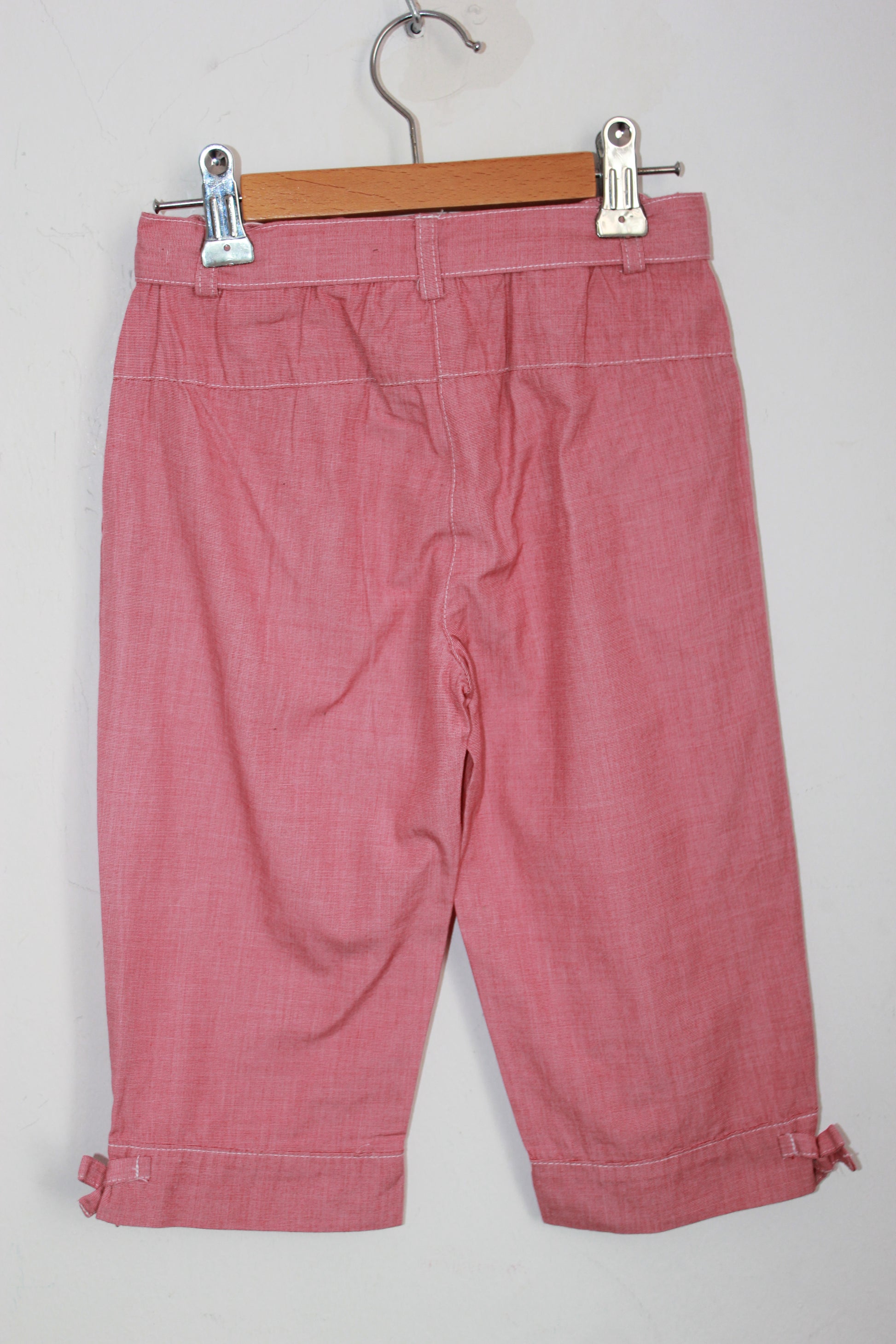 tweedehands katoenen lichtrode capri broek in maat 110 voor een meisje van jacadi