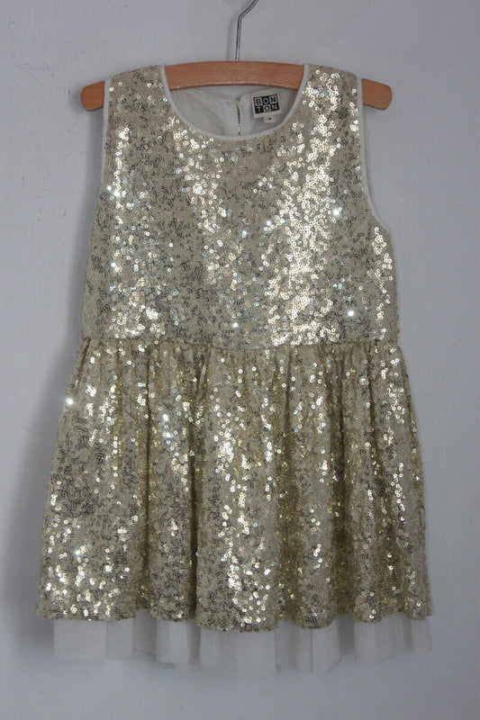 tweedehands mouwloze feestelijke jurk met gouden pailletten en tule in maat 98-104 van bonton