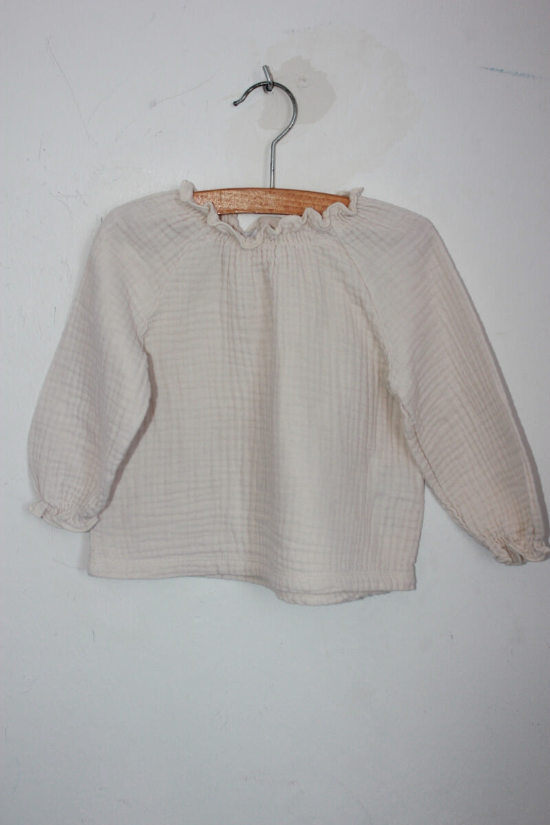 tweedehands katoenen creme blouse met lange mouwen in maat 80 voor een baby meisje van zara