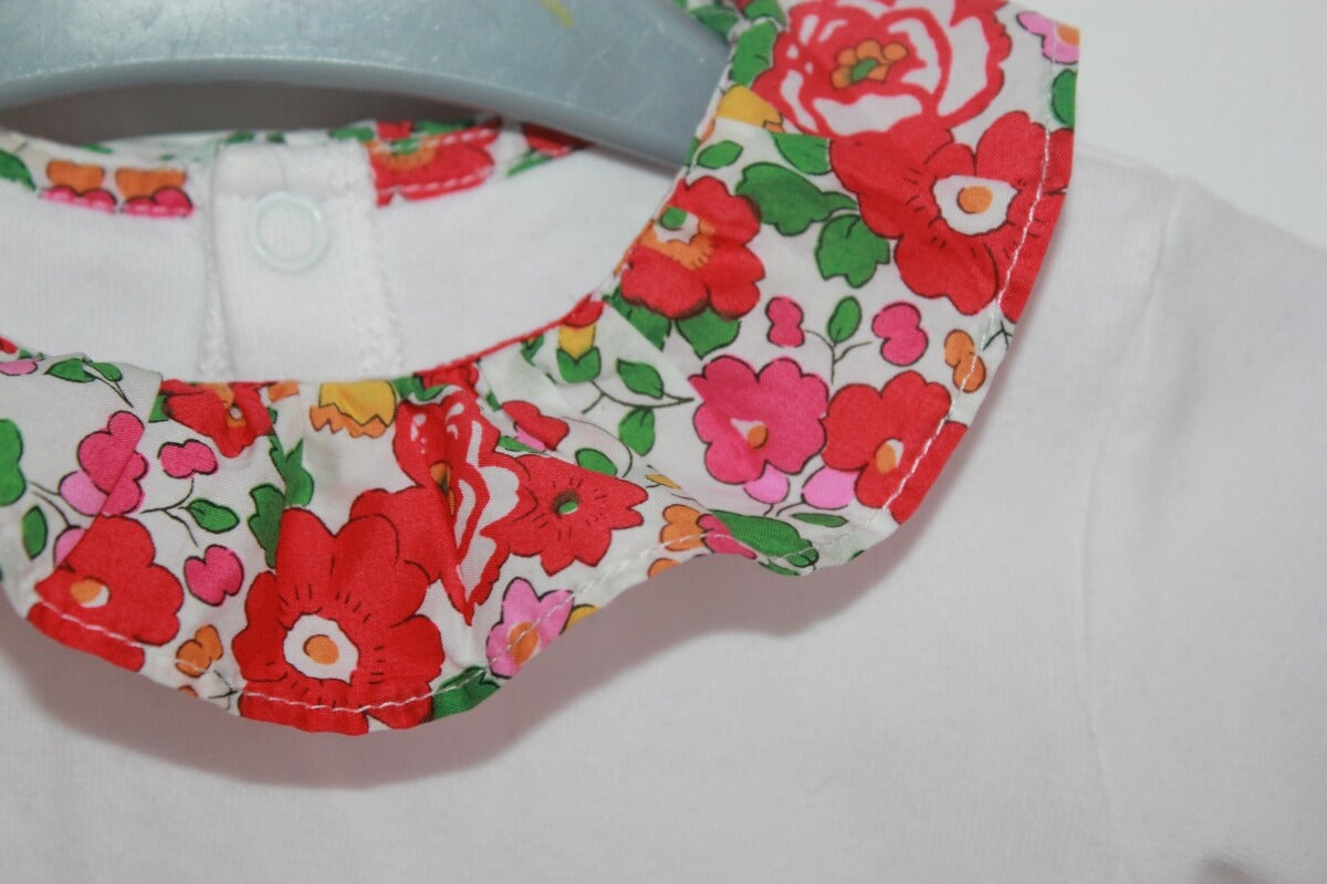 witte katoenen longsleeve met liberty volantkraagje in maat 62 voor een baby meisje van jacadi