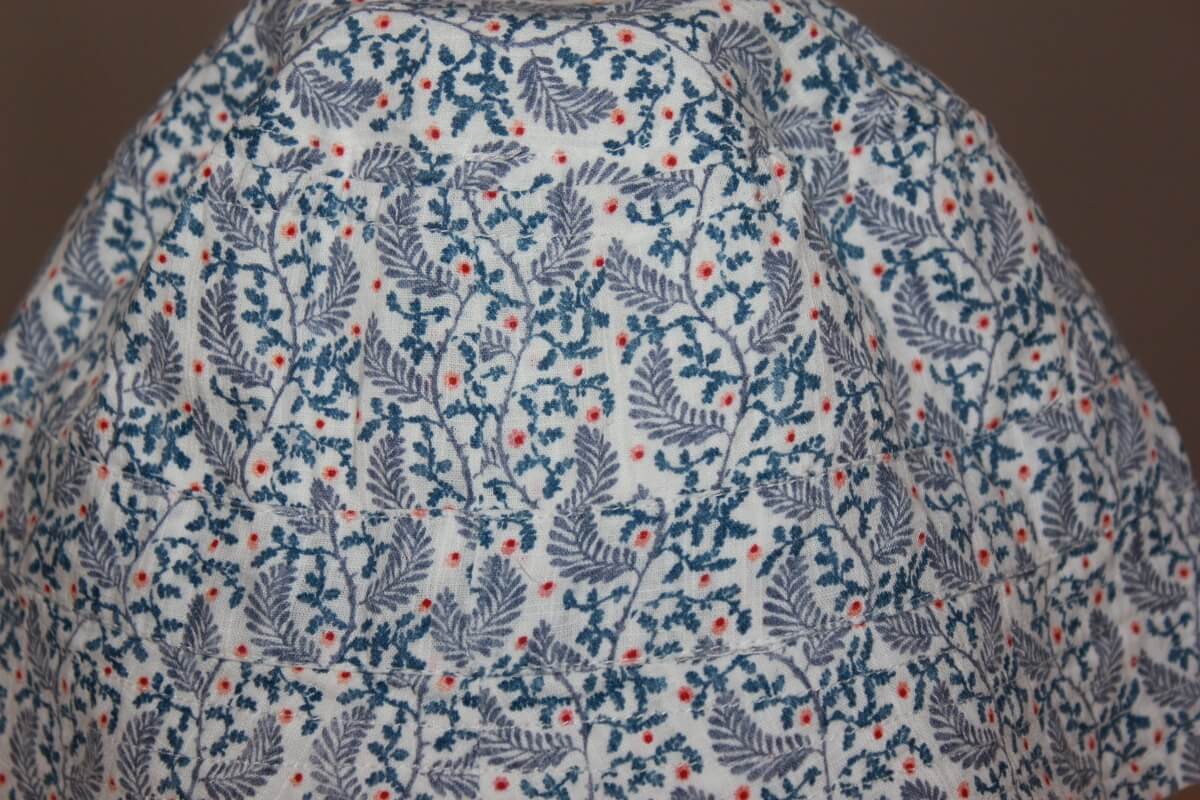 tweedehands unisex zonnehoed in multicolour maat 122 van jacadi 