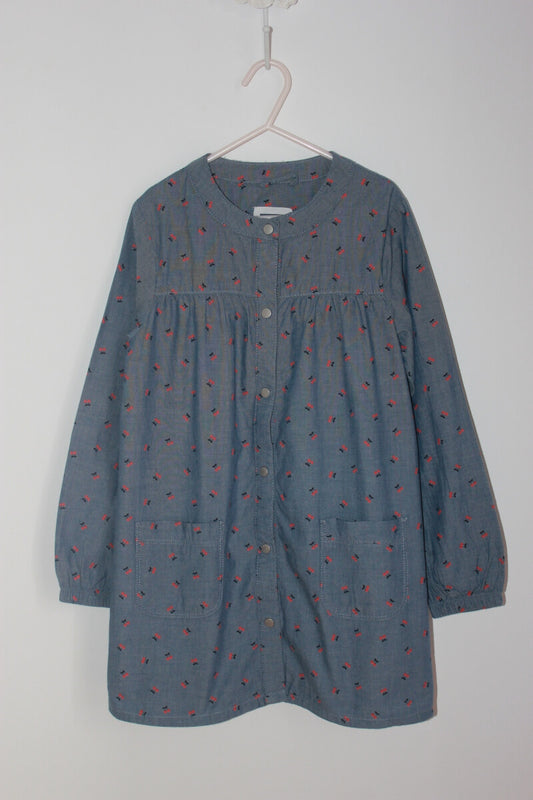 tweedehands katoenen blauwe jurk met kersjes en lange mouwen van okaidi in maat 8-9 jaar