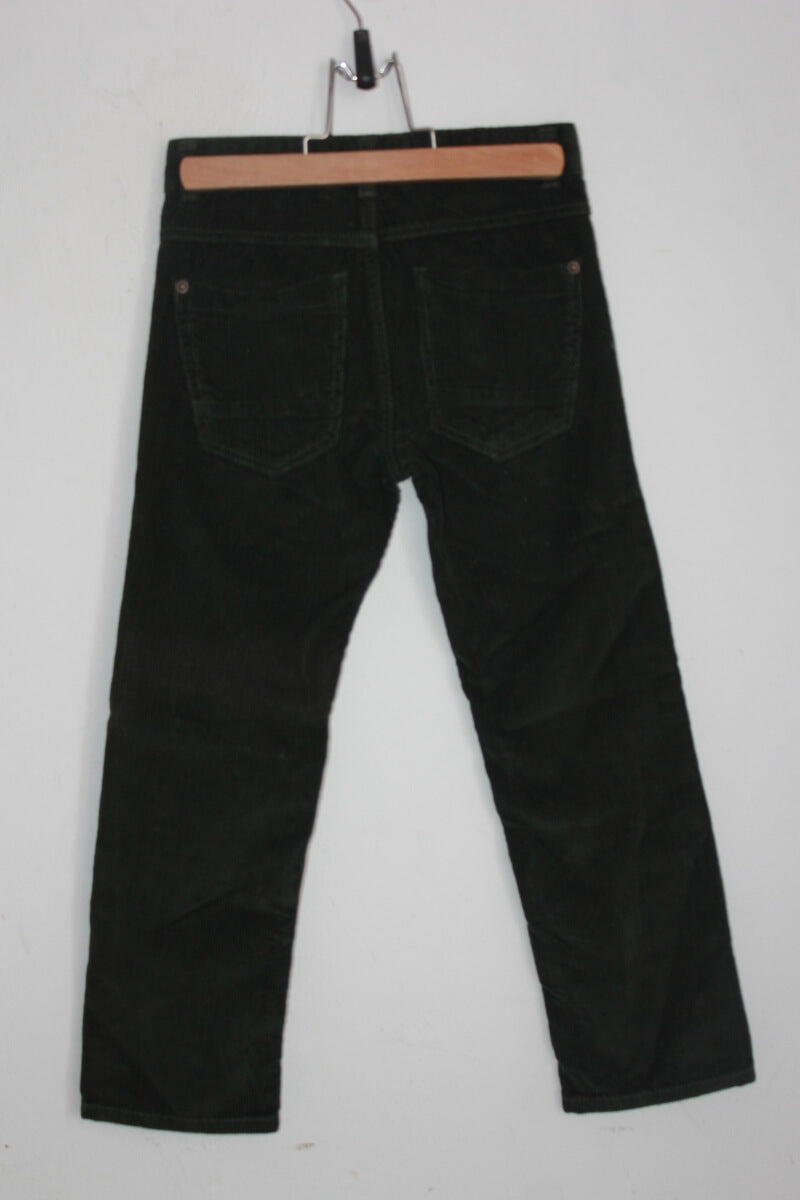 donkergroene-ribfluwelen-broek-maat-116-kiabi