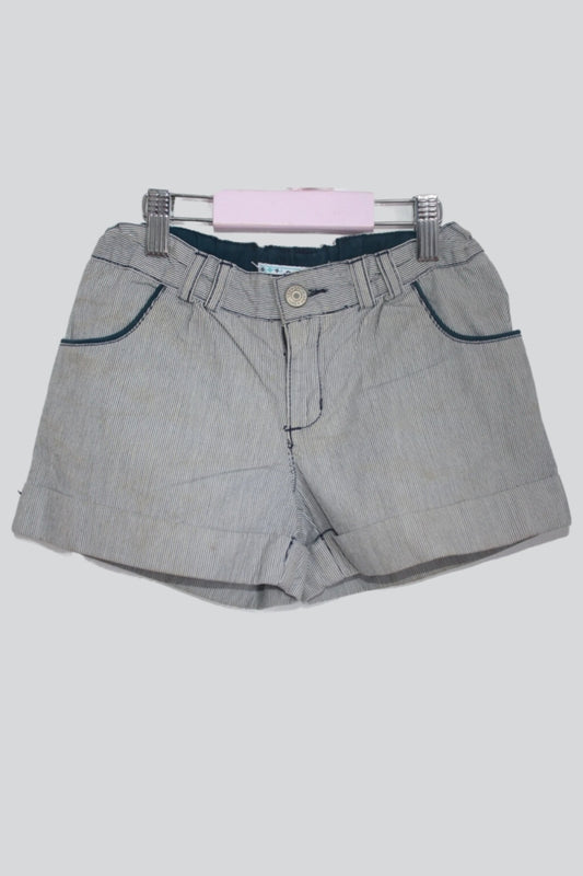 tweedehands-zomerse-donkerblauw-wit-gestreepte-korte-broek-gap-maat-128-meisje