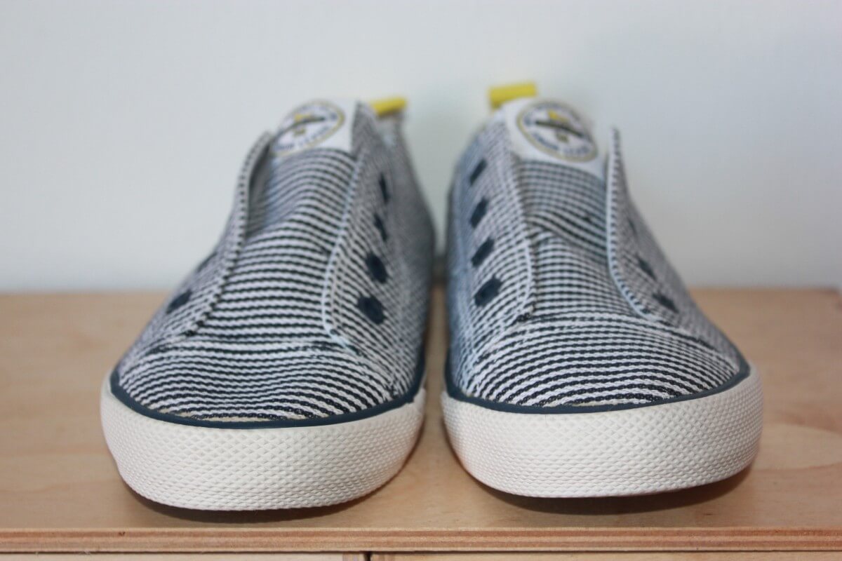 donkerblauw-wit-gestreepte-gympen-maat-30-hennes-en-mauritz