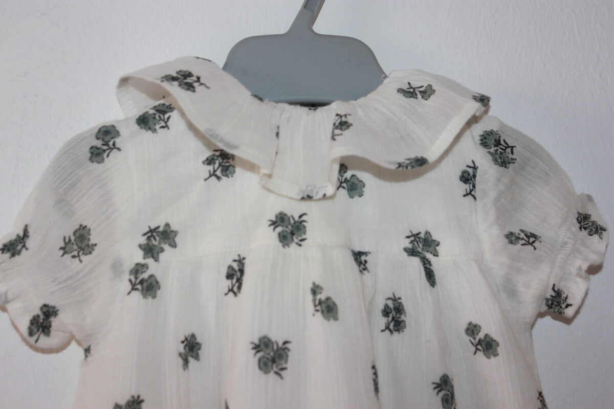 creme zomerse jurk met grijze bloemen en korte mouwen maat 62 baby nicoli