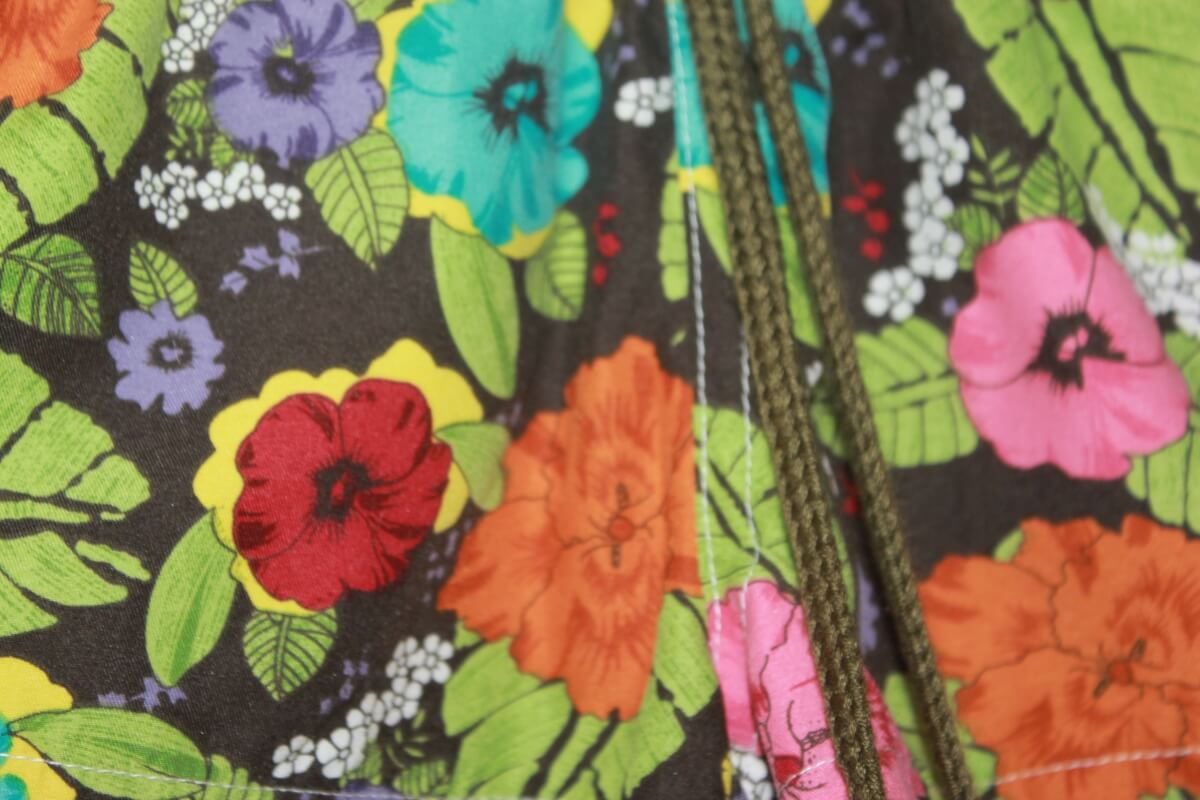 tweedehands-gebloemde-zwemshort-maat-86-baby-jongen-mayoral