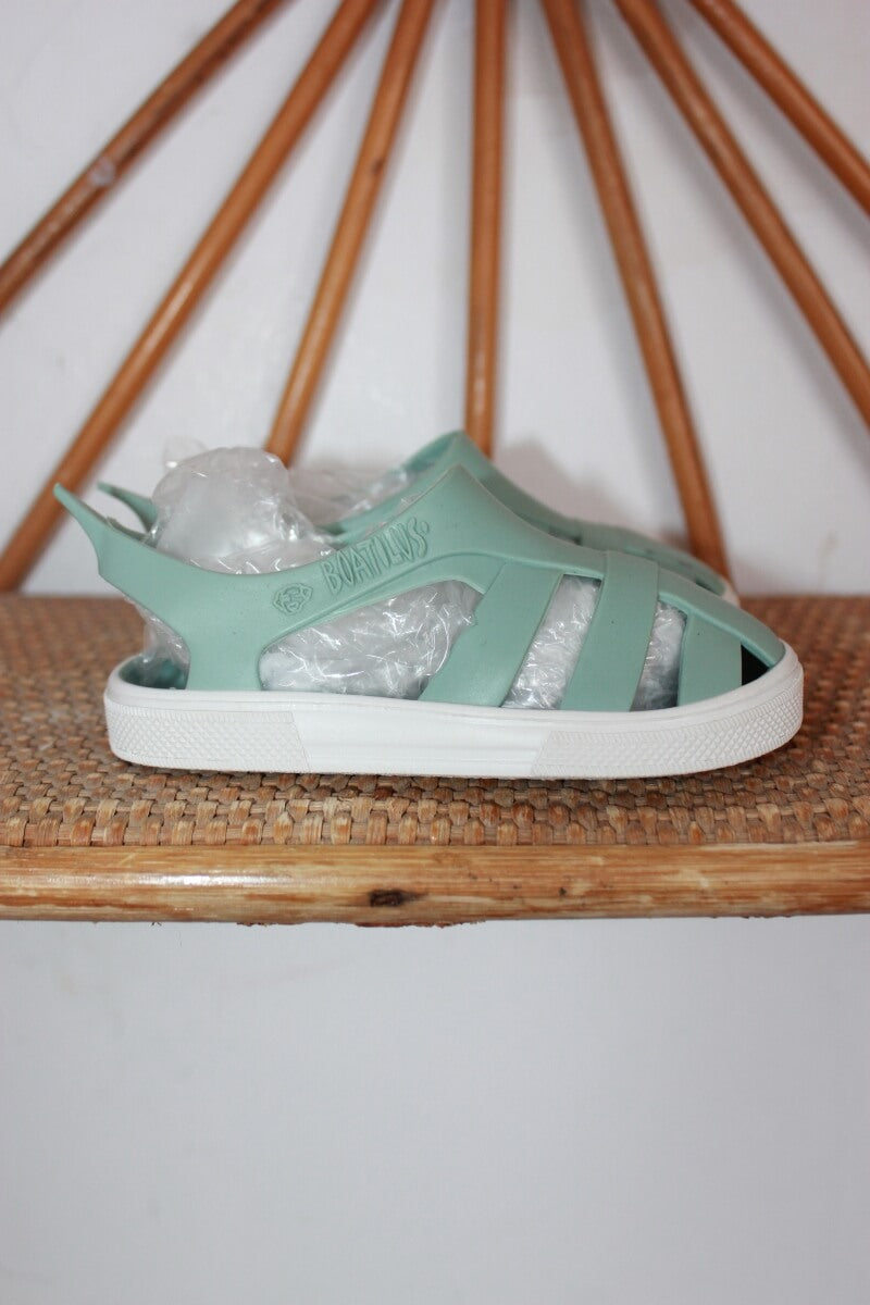 tweedehands unisex groene watersandalen in maat 20-21 van boatilus