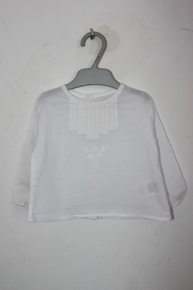 tweedehands katoenen witte blouse met lange mouwen in maat 62 voor een baby meisje van bonnet a pompon