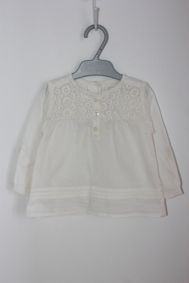 tweedehands katoenen creme blouse met lange mouwen van canada house in maat 68 voor een baby meisje