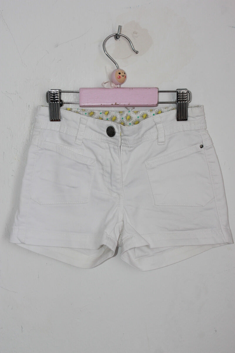 tweedehands zomerse witte short in maat 116 voor een meisje van captain tortue