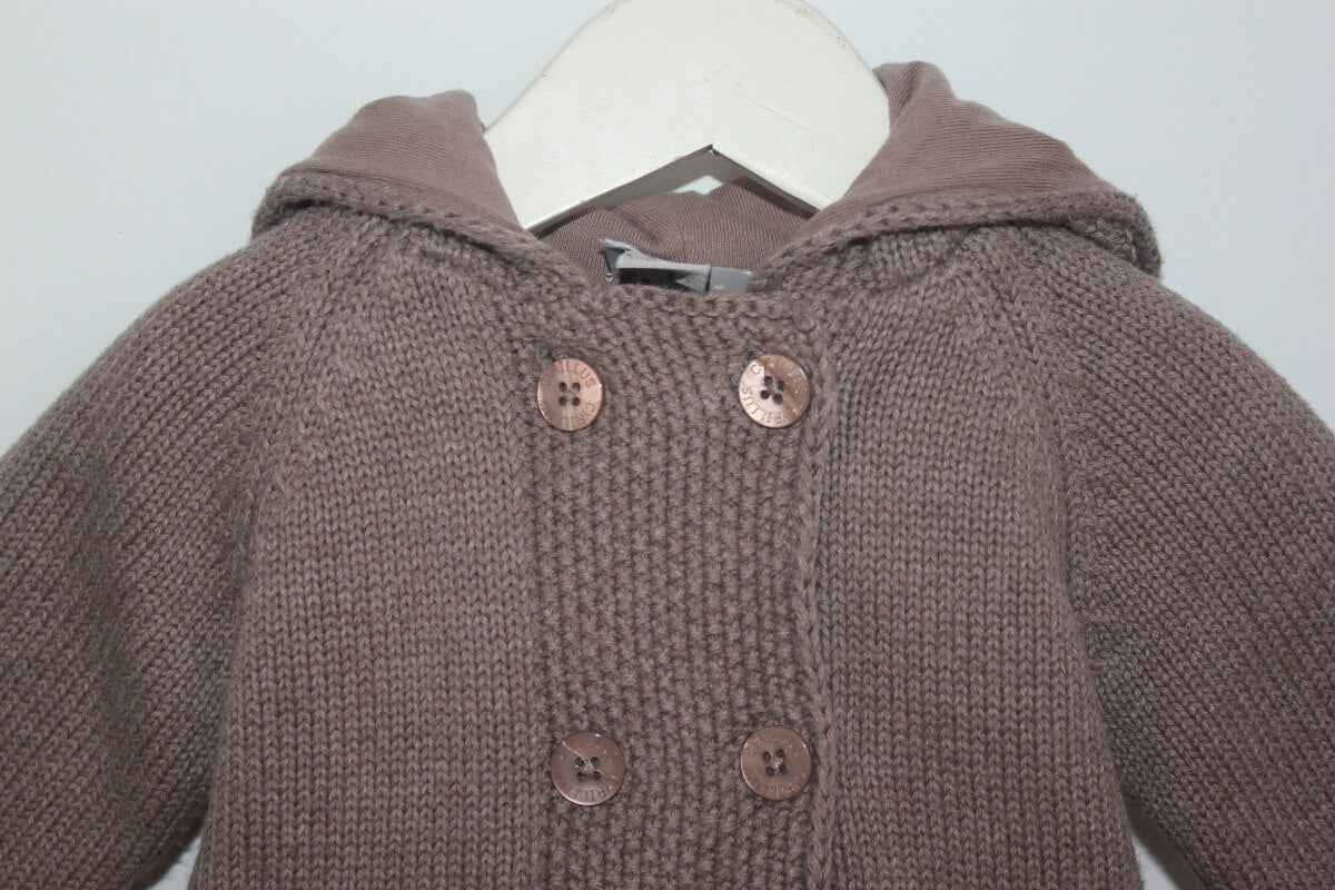 tweedehands katoenen unisex beige gebreid jasje met capuchon in maat 56 van cyrillus