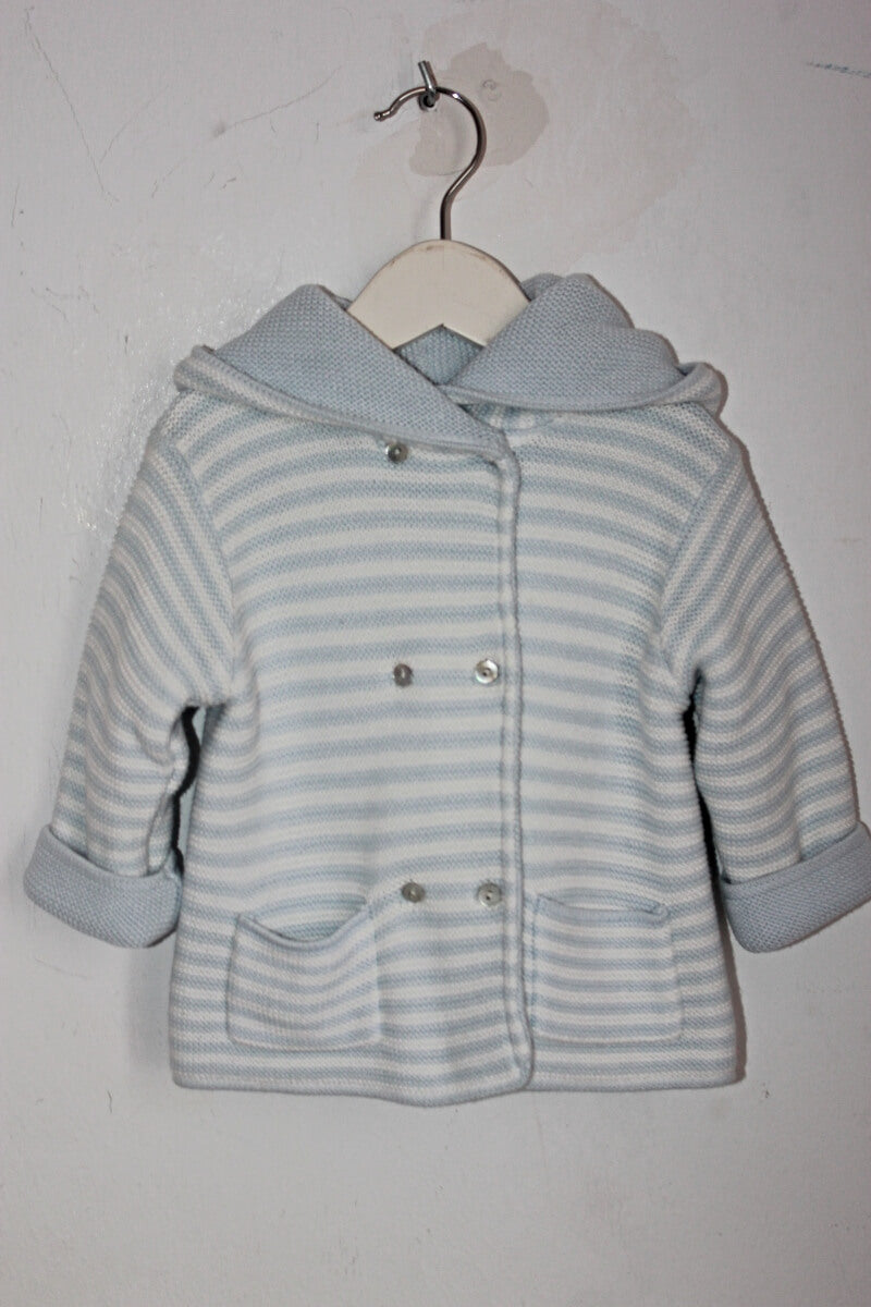 tweedehands unisex lichtblauw en wit gestreepte gebreide jas met capuchon in maat 68 van cyrillus