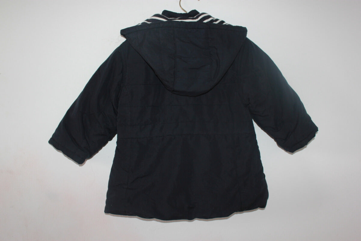 tweedehands-donkerblauwe-jas-capuchon-meisje-maat-92-captain-corsaire