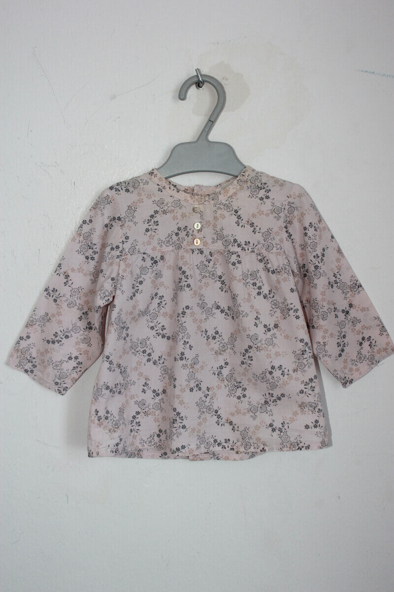 tweedehands roze en grijs gebloemde blouse met lange mouwen in maat 68 van grain de ble