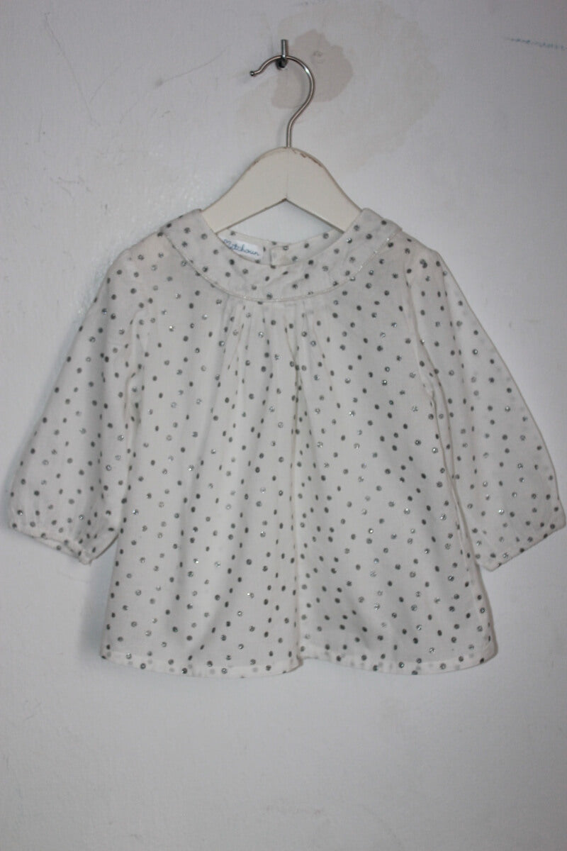 tweedehands witte blouse met zilveren stipjes en lange mouwen in maat 74 van kitchoun