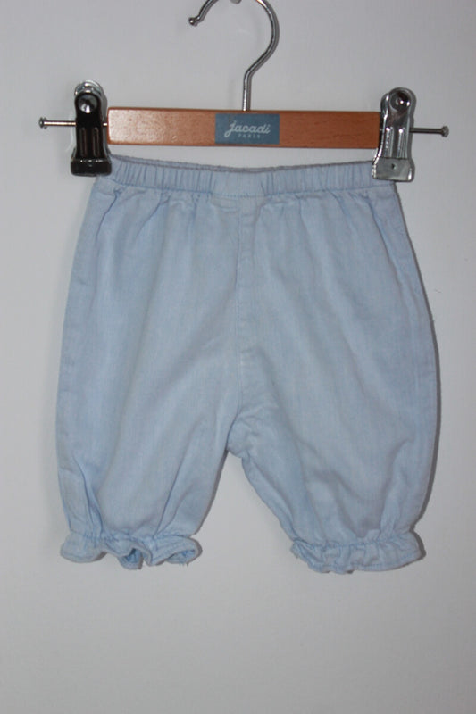 tweedehands zomerse lichtblauwe lange broek in maat 56 voor een baby meisje