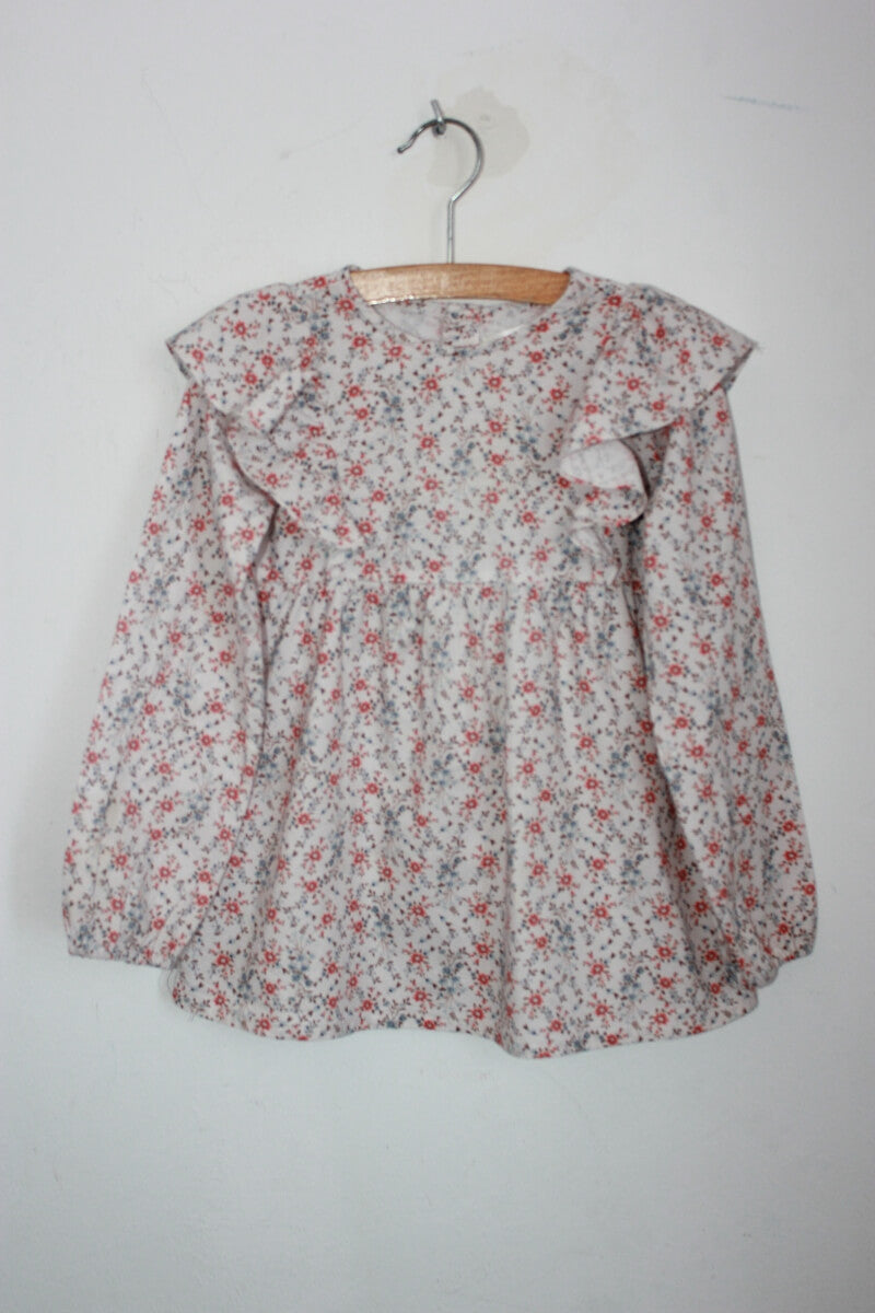 tweedehands katoenen gebloemde blouse in multicolour met lange mouwen en volants in maat 116 van lola palacios