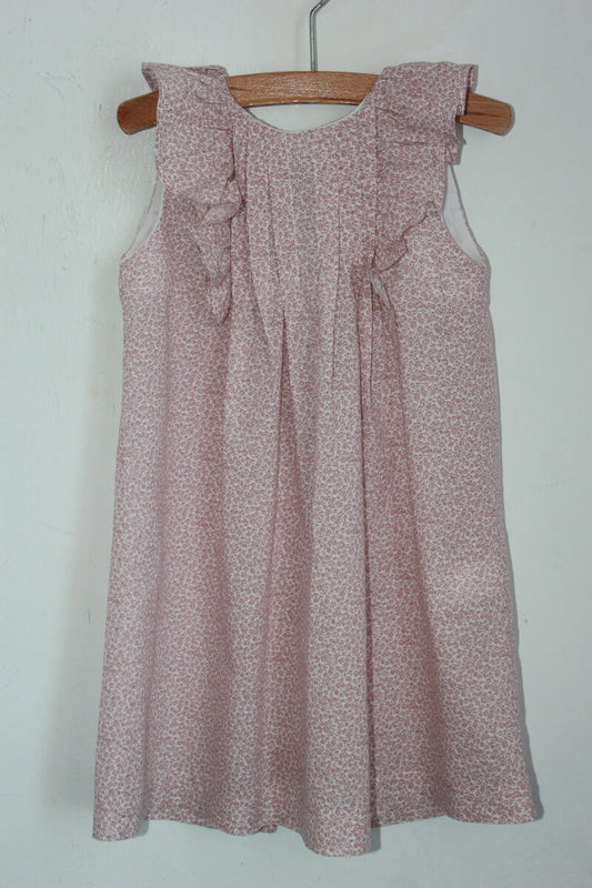 tweedehands katoenen zomerse mouwloze roze-wit gebloemde jurk met volants in maat 104 van lola palacios