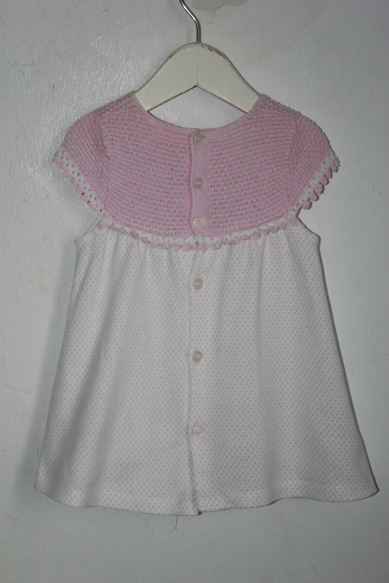 Tweedehands katoenen wit en roze zomerse jurk met korte mouwen in maat 68 van mayoral