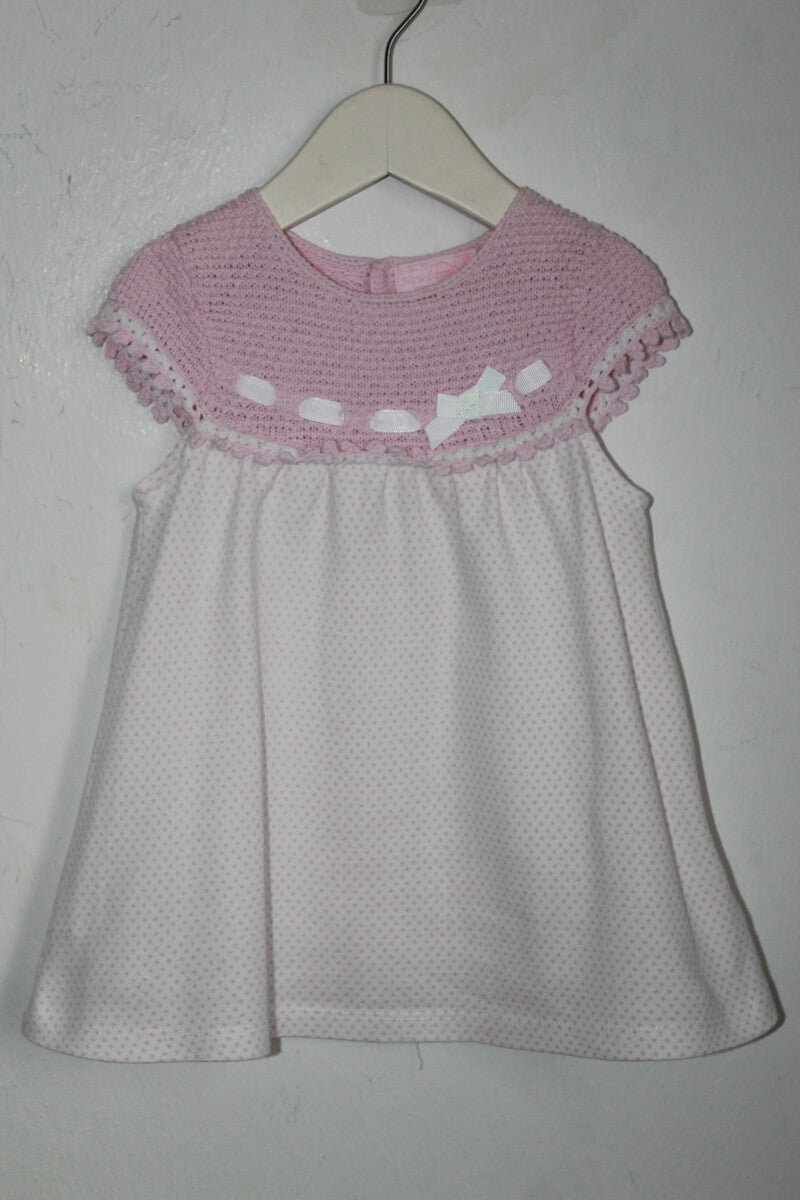 Tweedehands katoenen wit en roze zomerse jurk met korte mouwen in maat 68 van mayoral