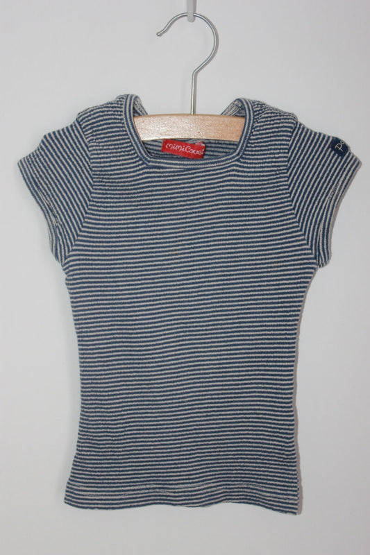 tweedehands blauw en creme gestreept shirtje met korte mouwen voor een meisje in maat 104 van mimi couette
