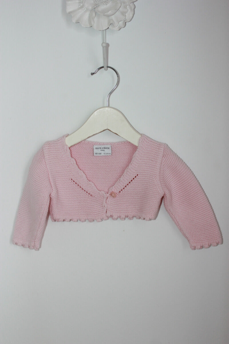 tweedehands roze bolero vestje in maat 56-62  van neck & neck