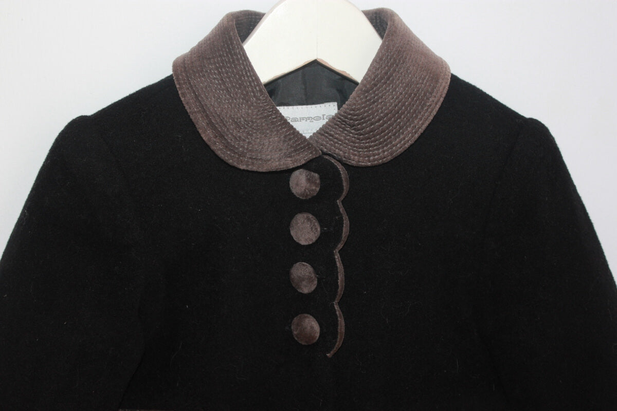 tweedehands zwart met grijze mantel in maat 74-80 van pamela voor een baby meisje 