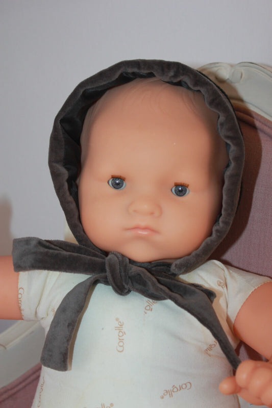 tweedehands zwart met grijze muts in maat 62-68 van pamela voor een baby meisje 