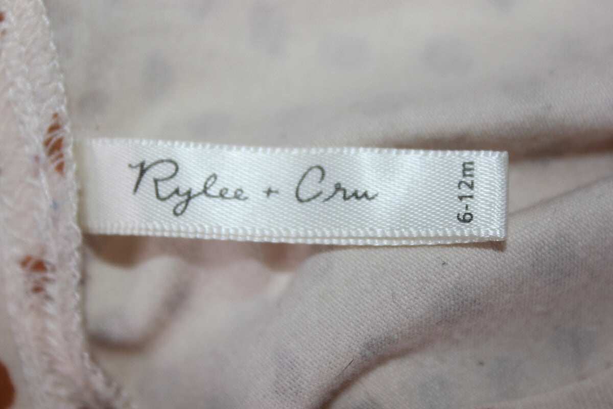 tweedehands beige zomers setje met bruine vlekjes in maat 6-12 maanden voor een baby meisje van rylee + cru