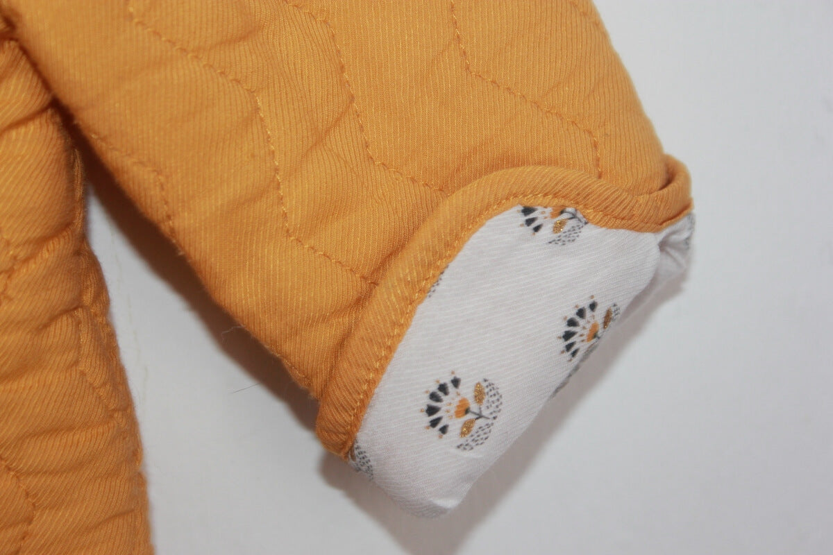 tweedehands mosterdgeel jasje in maat 68 voor een baby meisje van tao