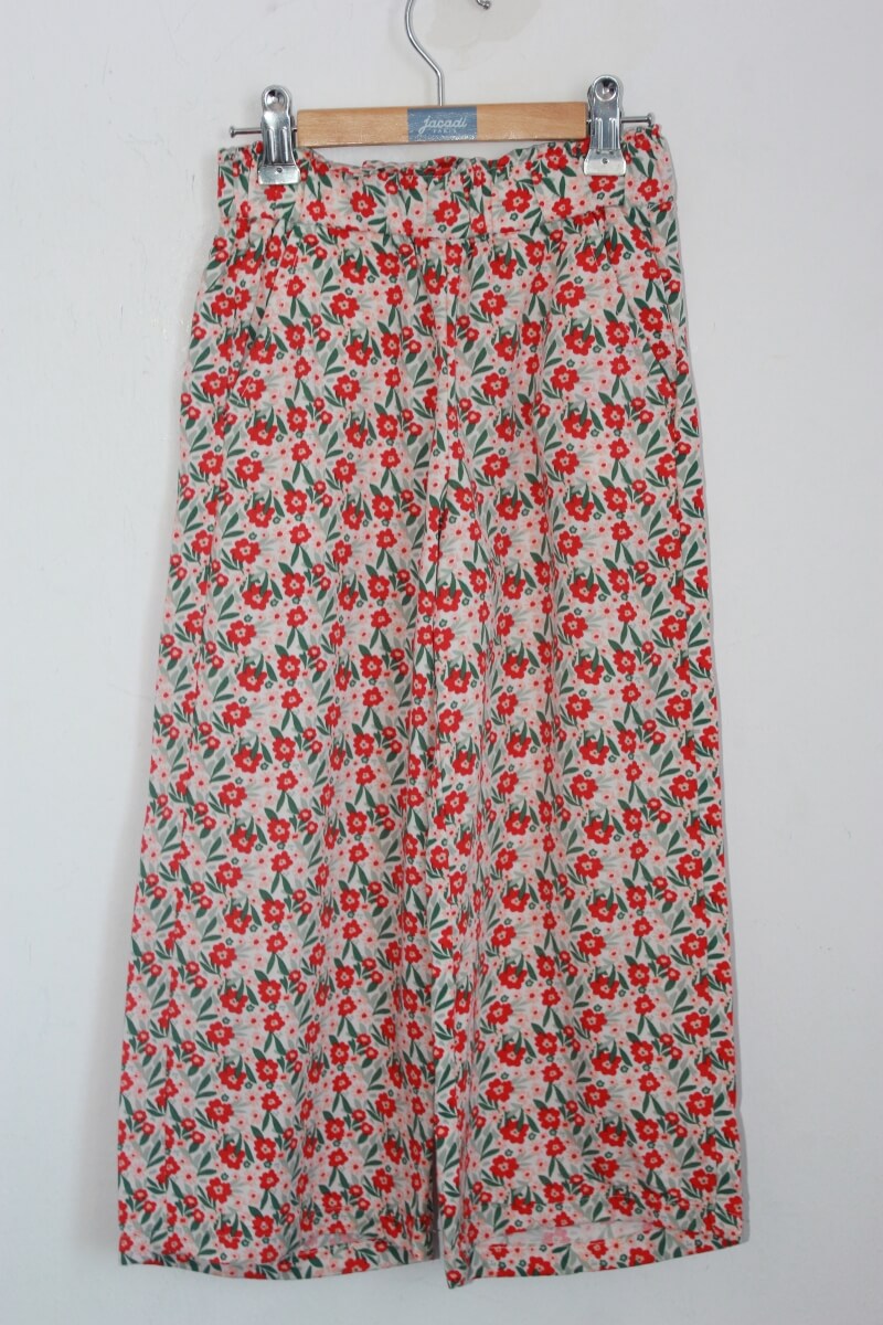tweedehands zomerse gebloemde lange broek in multicolour maat 116 voor een meisje van tao