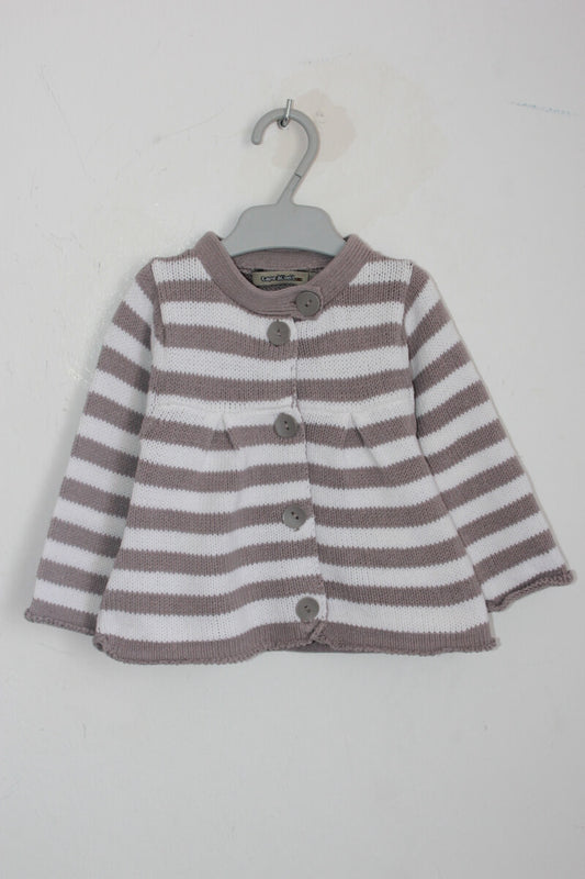 tweedehands grijs met wit gestreept vest in maat 68 voor een baby meisje van tao