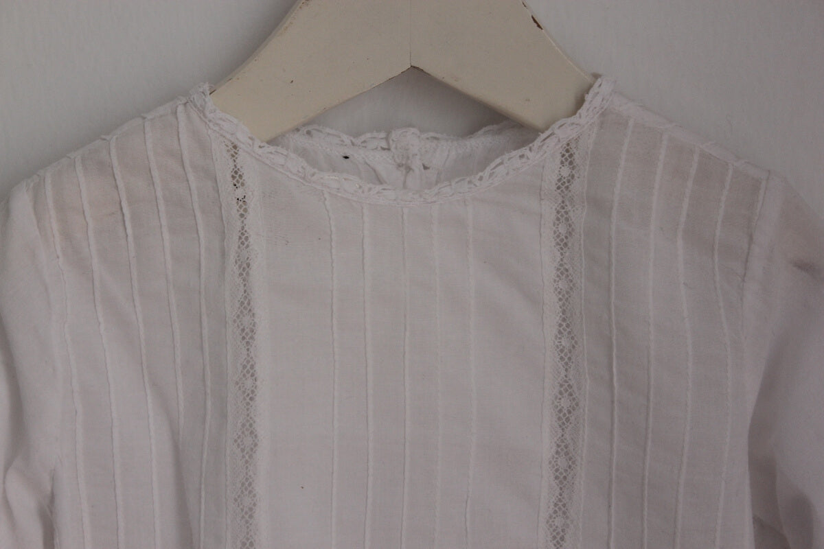 tweedehands katoenen witte blouse met lange mouwen in maat 74 voor een baby meisje van tendre a croquer